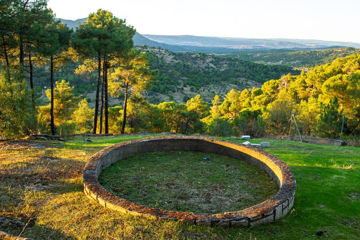 Penzion Casa Cadalso, Mirador De Gredos, Madrid Cadalso de los Vidrios Exteriér fotografie
