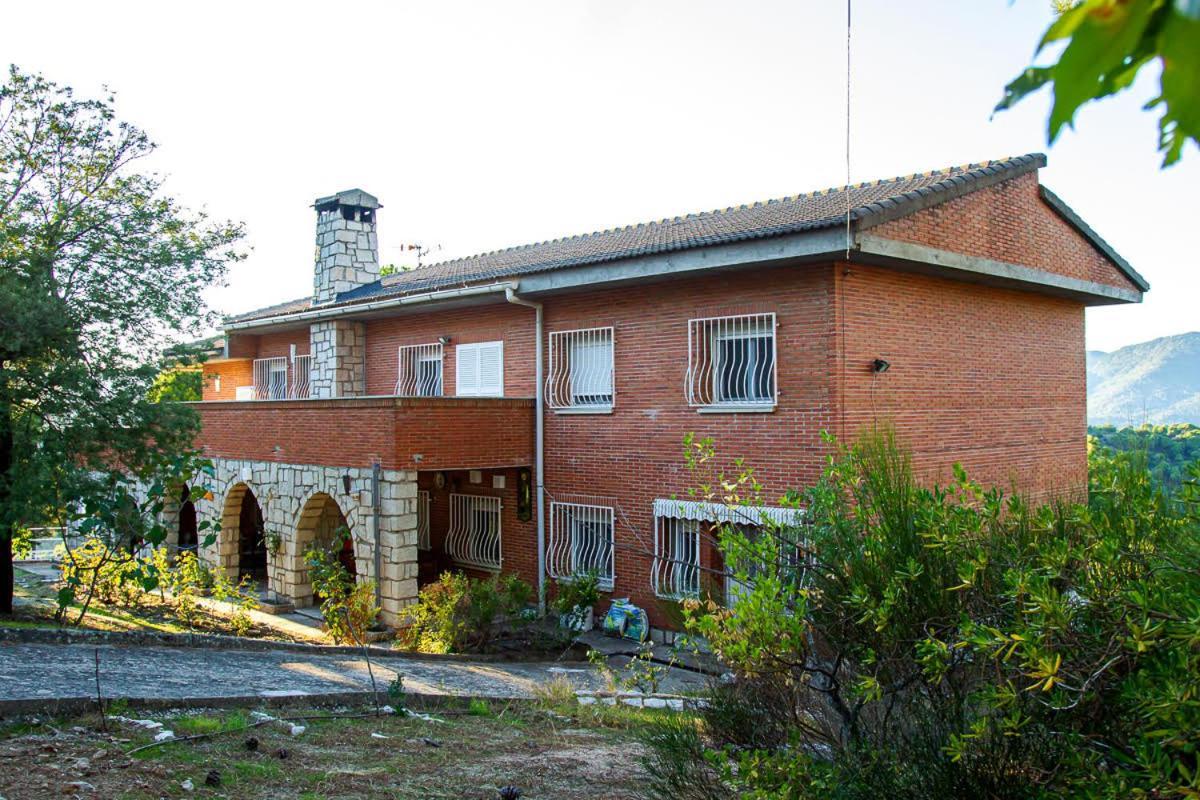 Penzion Casa Cadalso, Mirador De Gredos, Madrid Cadalso de los Vidrios Exteriér fotografie