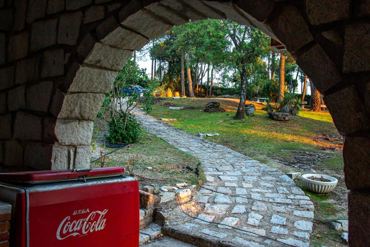Penzion Casa Cadalso, Mirador De Gredos, Madrid Cadalso de los Vidrios Exteriér fotografie